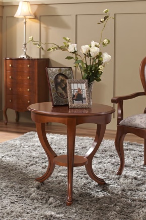 Круглый столик – отличное решение для любой комнаты