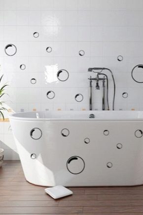 Наклейки на плитку в ванную комнату: особенности и варианты применения декора