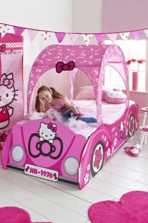 Кровать для девочки в виде машины